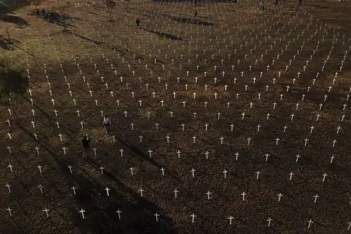 Brasil es el segundo país del mundo con más casos registrados y más muertes causadas por la covid-19, apenas por detrás de Estados Unidos. Foto: AFP