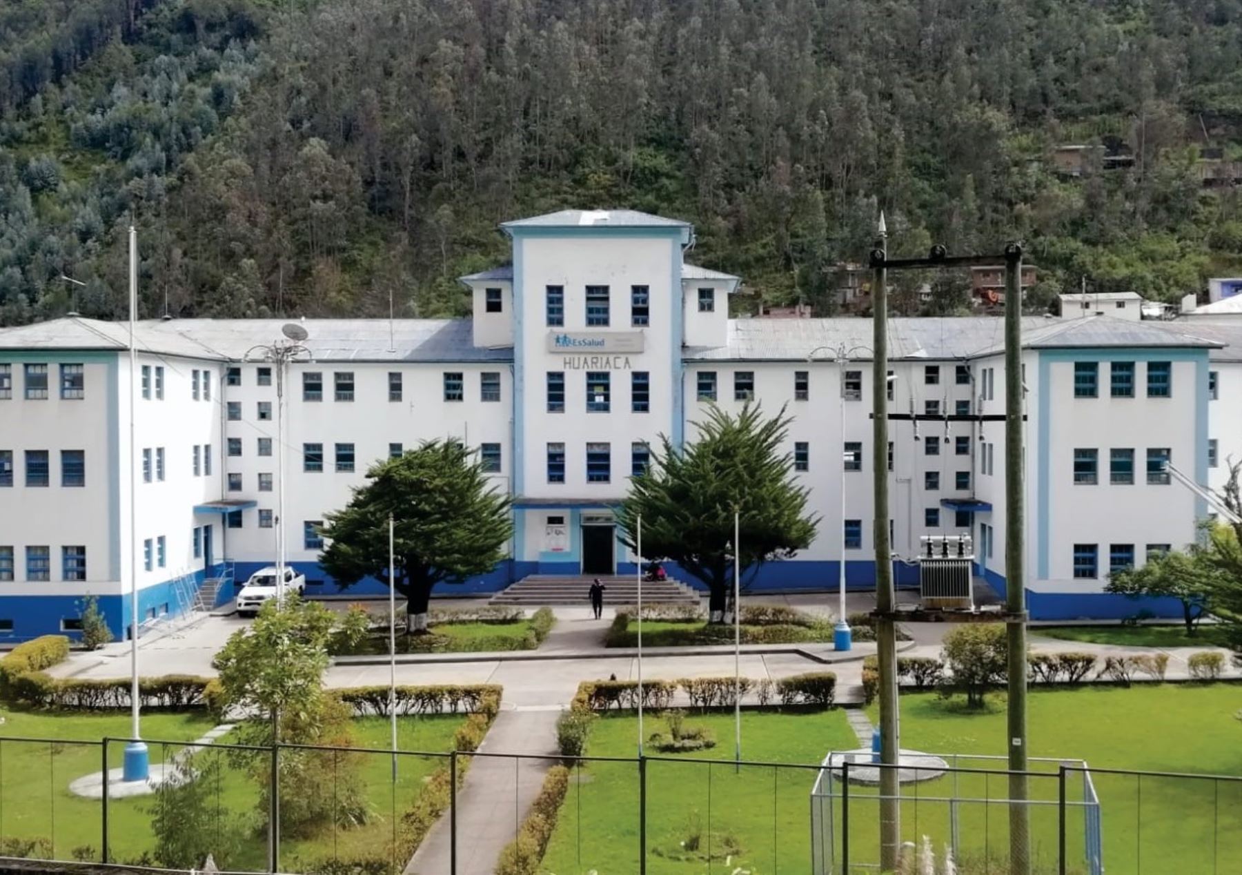 EsSalud entrega 4 ventiladores mecánicos a Hospital de Pariaca y habilitan nuevos ambientes para atender a pacientes covid-19 de Pasco y Huánuco.