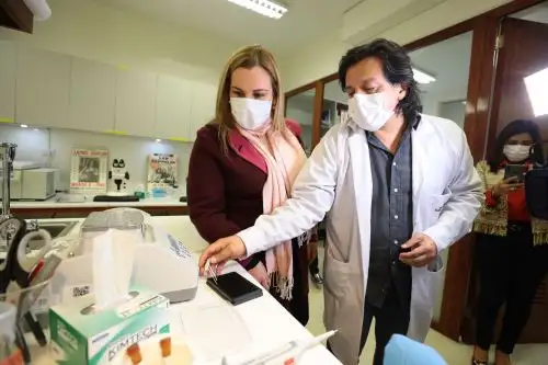 Edward Malaga-Trillo leads the team which seeks to develop the first rapid molecular test in Peru. Photo: ANDINA/Essalud