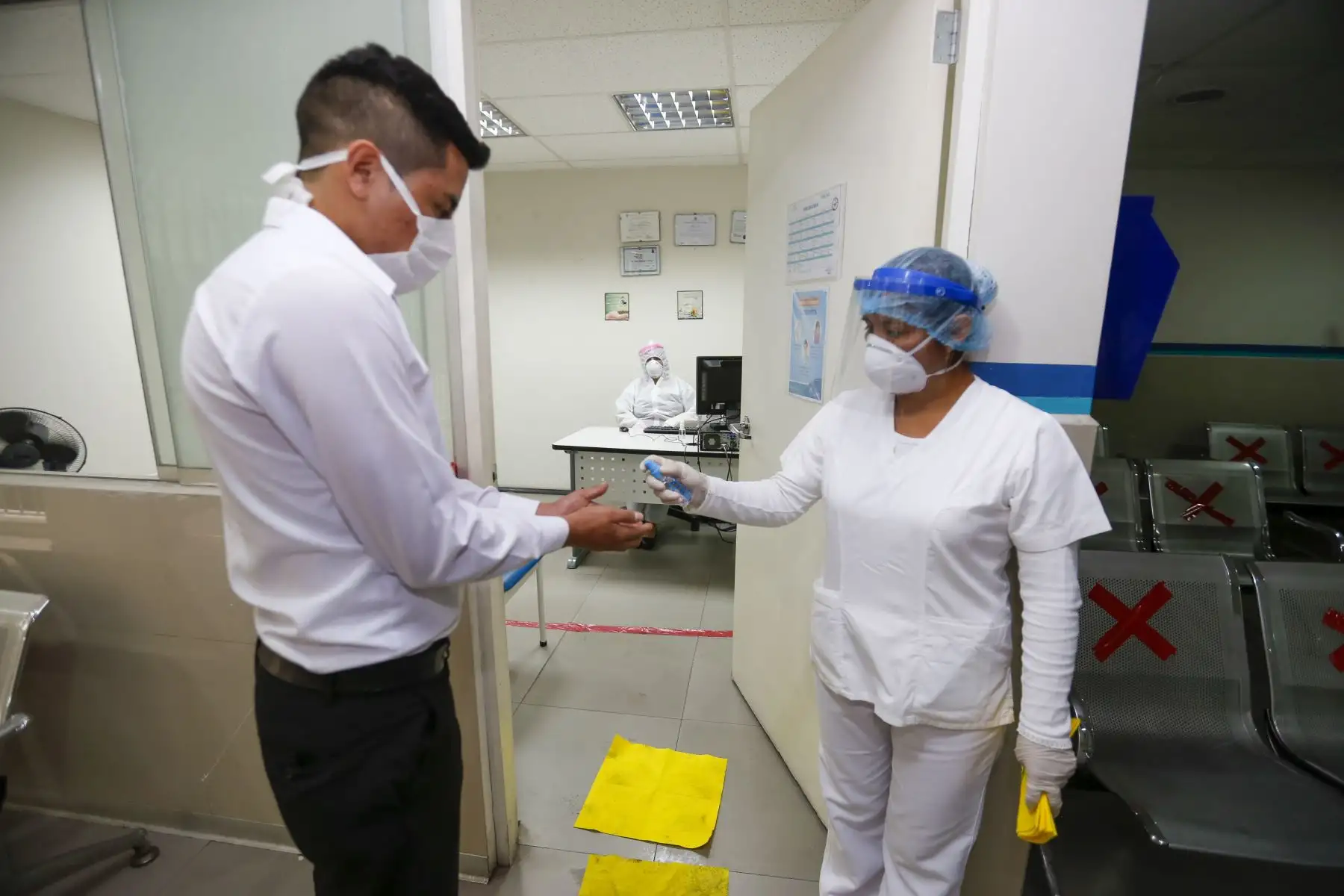 Sisol Salud, organismo público descentralizado de la Municipalidad de Lima, reanuda las atenciones médicas, luego de implementar las normas de bioseguridad establecidas por el Ejecutivo.
Foto: Municipalidad de Lima