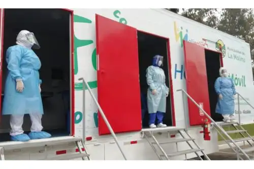 Gracias al hospital móvil itinerante la Municipalidad de La Molina realizará acompañamiento y seguimiento a los vecinos afectados por la enfermedad, casa por casa con ayuda de la georreferenciación. ANDINA/Municipalidad de Lima