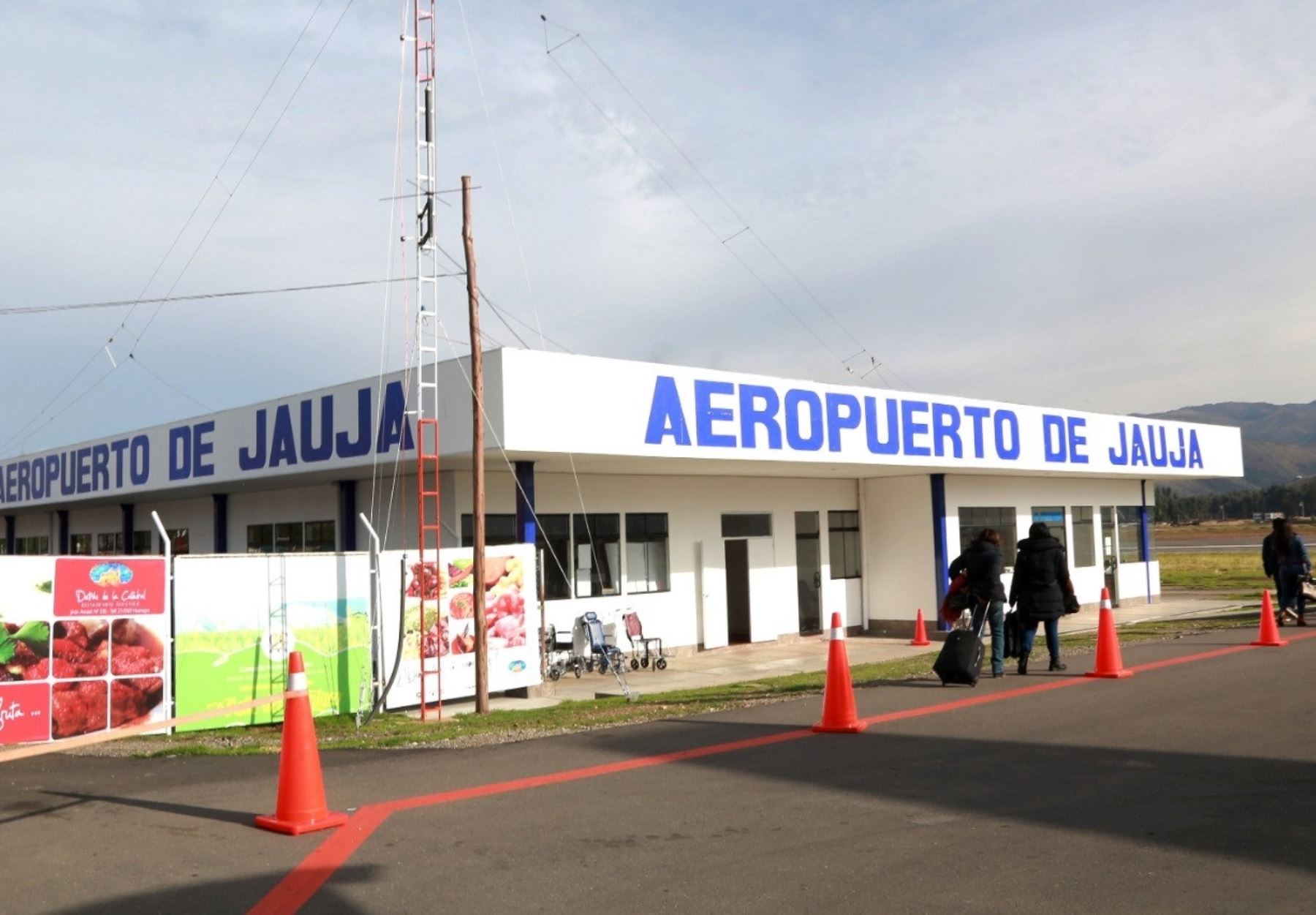 Los aeropuertos de Junín fueron claves para la entrega de ayuda para la lucha contra el coronavirus en esa región.