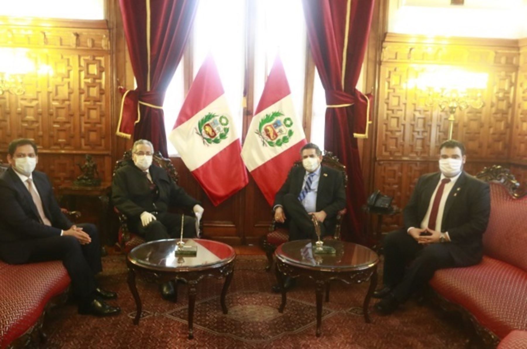 Presidente del Congreso, Manuel Merino de Lama, se reúne con titular del Poder Judicial, José Luis Lecaros.