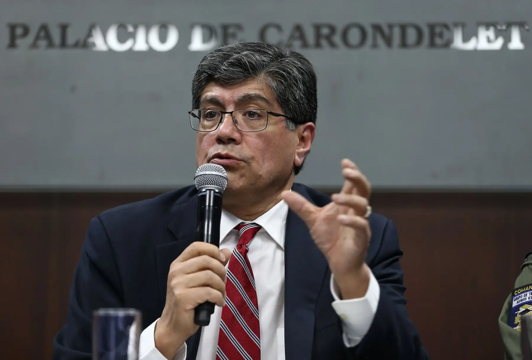 Exministro de Relaciones Exteriores de Ecuador, José Valencia, durante una rueda de prensa en el Palacio de Gobierno, en Quito (Ecuador). Foto: EFE/Archivo