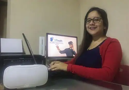 La app VReath busca reducir los niveles de ansiedad, estrés y depresión de médicos, enfermeras y otros profesionales en salud que se han visto afectados debido a la atención de la emergencia. Foto: PUCP