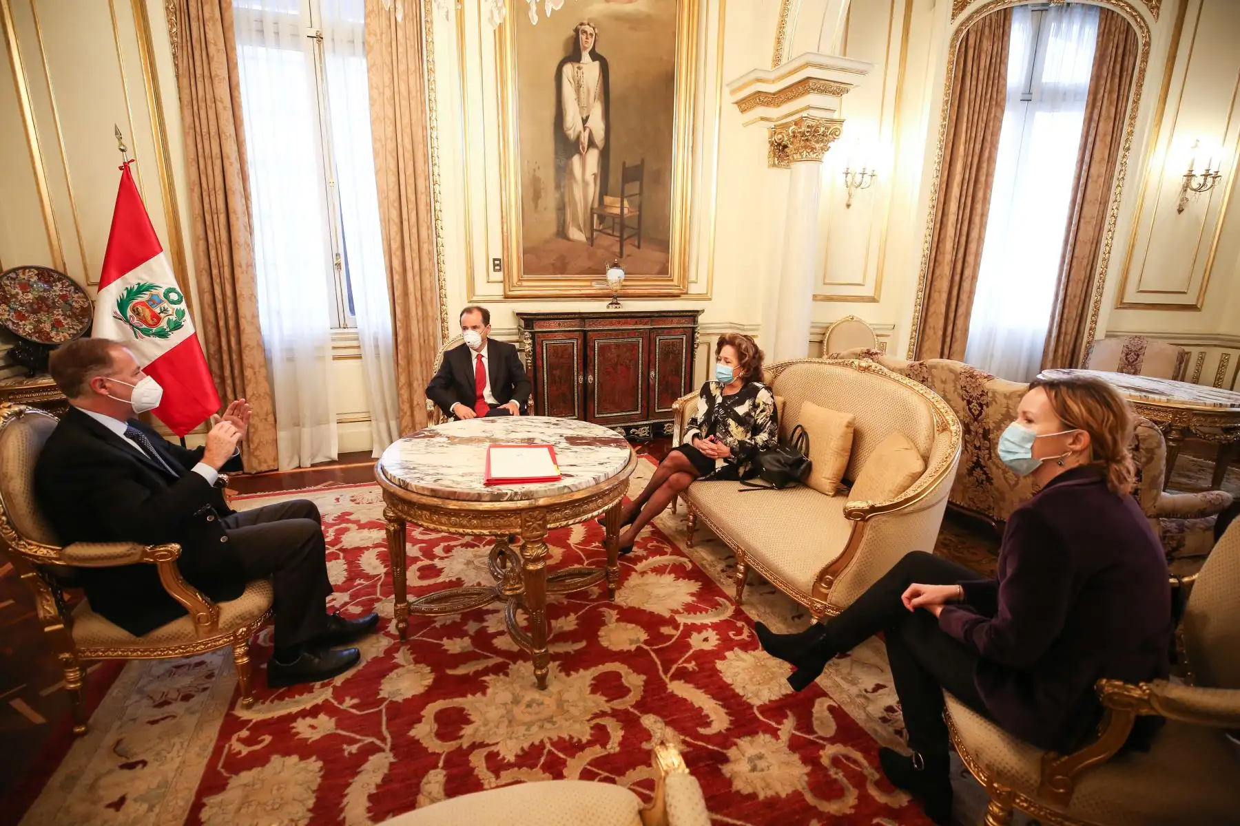 El alcalde de Lima, Jorge Muñoz y la Embajada de República Checa firman un convenio de cooperación internacional para enfrentar el Covid-19. Foto: ANDINA/Municipalidad de Lima