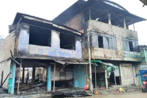 Oficina de Defensa Civil envío 40 camas plegables con sus respectivos colchones de espuma, frazadas, sábanas, mosquiteros y cinco carpas familiares. Además, el gobernador regional de Madre de Dios dispuso la donación de desayunos a los afectados.