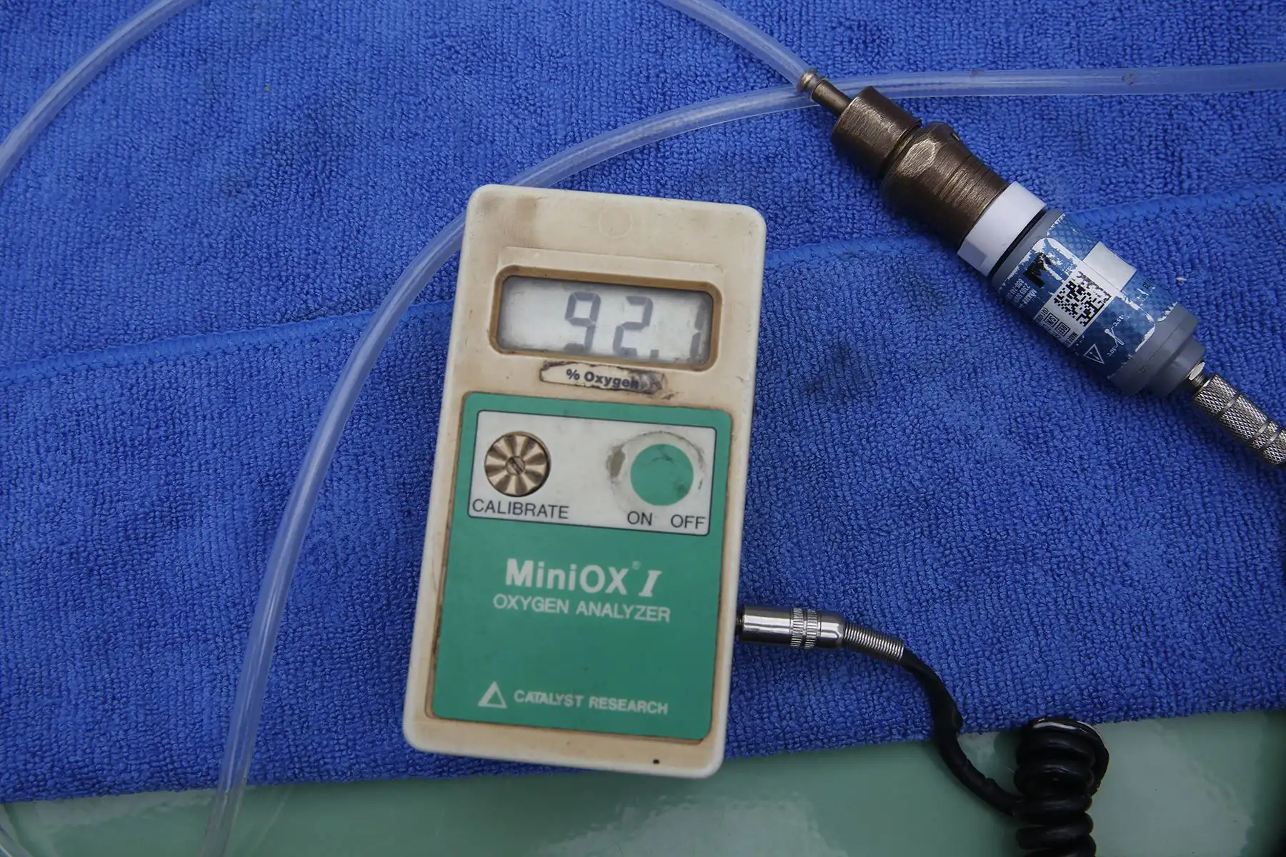 Se espera la autorización para el inicio de fabricación de estas plantas de oxígeno de bajo costo que podrán ser instaladas en los centros de salud que lo requieran.Foto: PUCP