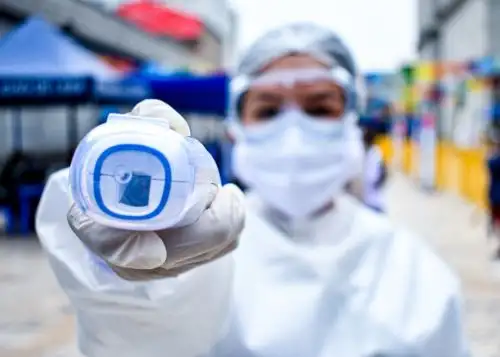 Sisol Salud recomienda los termómetros digitales de uso médico y no industrial. Foto: Sisol Salud