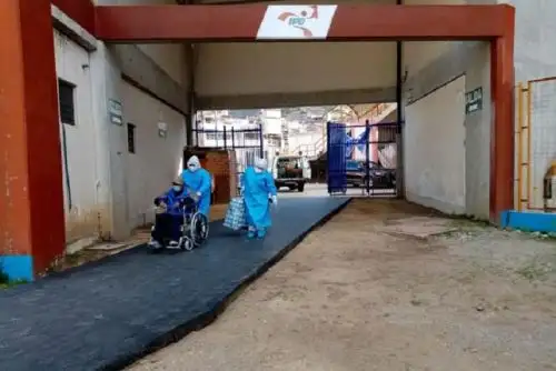 El nuevo centro de atención covid-19, cuenta con toda la implementación equipada para que los pacientes puedan ser atendidos de manera oportuna y eficaz.