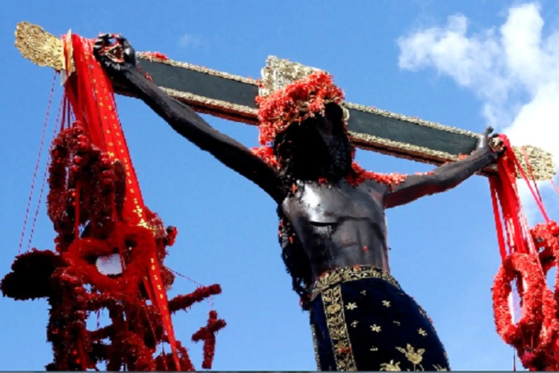 La celebración será desde las 09:00 horas al pie de la sagrada imagen y oficiada por monseñor Richard Daniel Alarcón Urrutia, Arzobispo Metropolitano del Cusco, mientras la Eucaristía será concelebrada por monseñor Israel Condorhuamán Estrada, administrador de la Catedral.