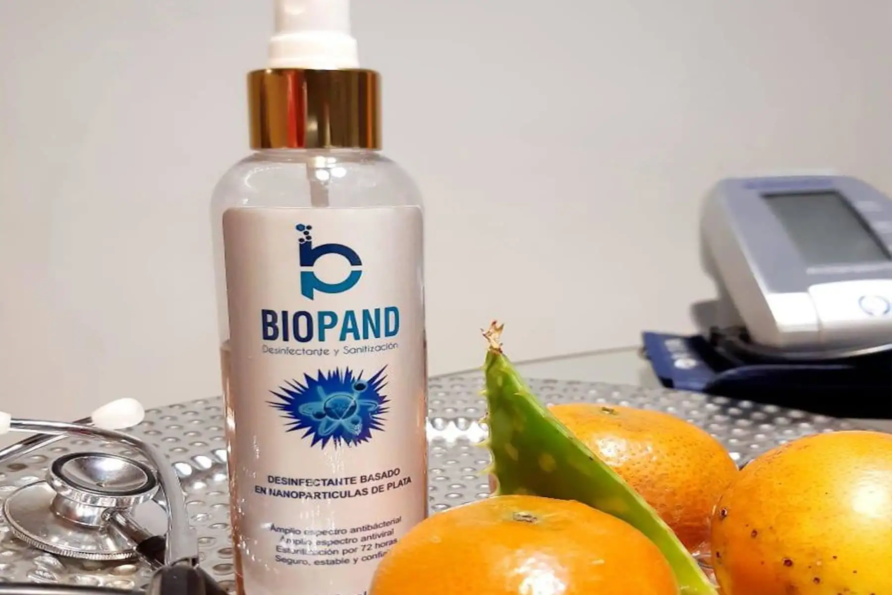 Elaboran desinfectante, a base de nanopartículas de plata, que crea barrera de protección hasta por 72 horas