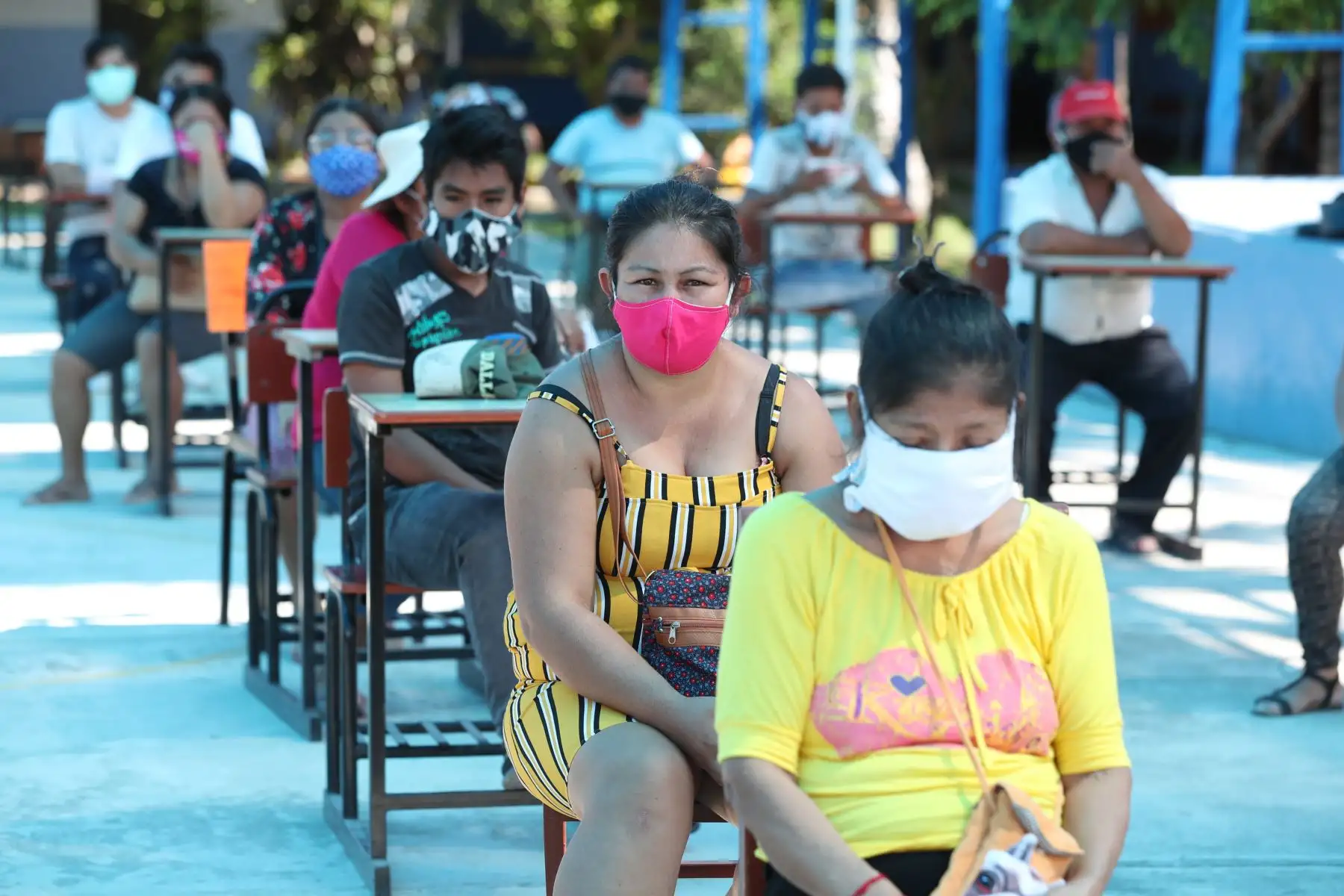 Como parte de la Acción Cívica que se realiza en la región Amazonas, el premier Vicente Zeballos visita el coliseo del Colegio Inmaculada de Bagua y constata la atención que recibe la población por parte del personal de salud y equipo multisectorial del Estado.
Foto: PCM
