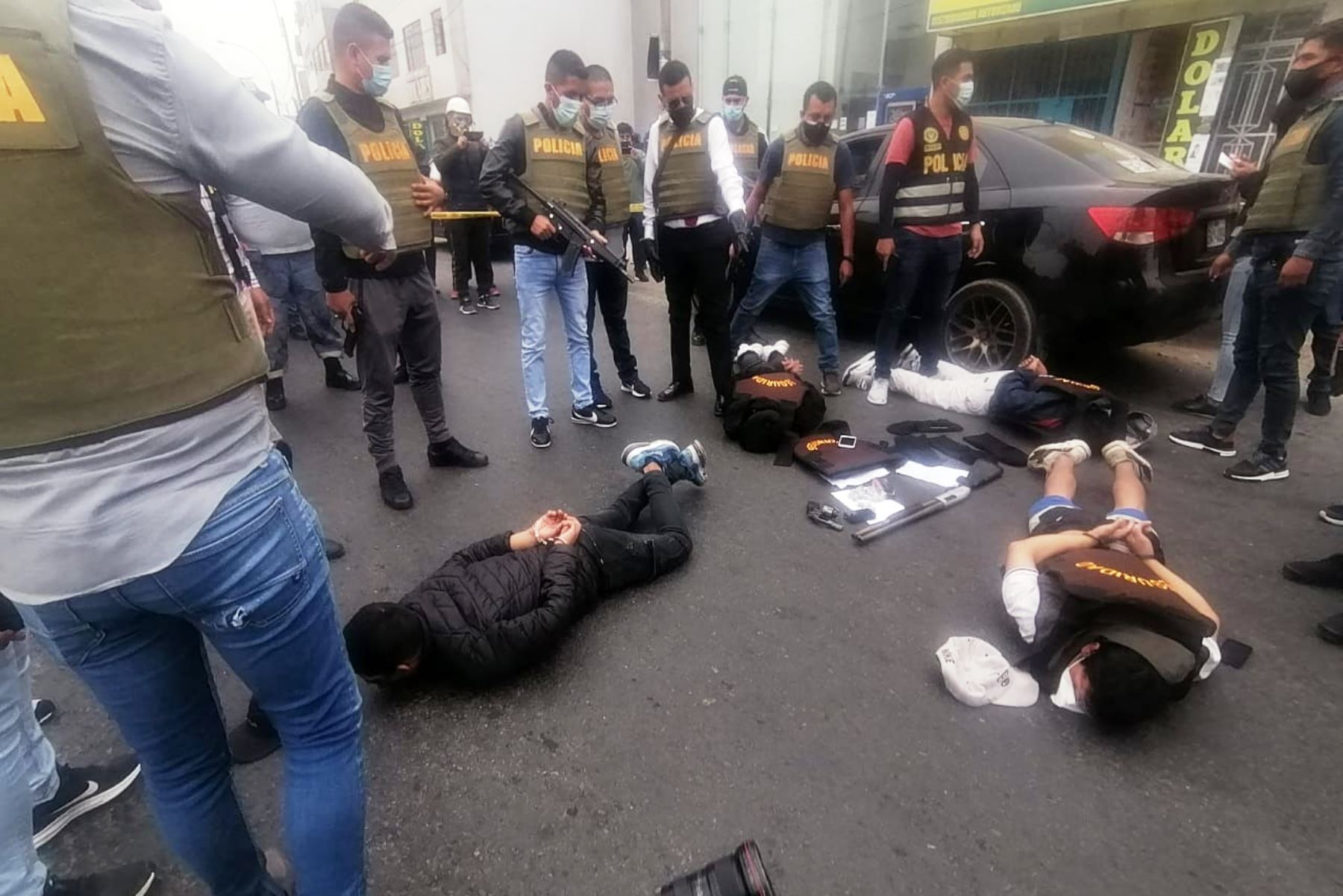 Los Olivos: Policía frustra asalto a entidad bancaria y detiene a 4 sujetos. Foto: ANDINA/Difusión.
