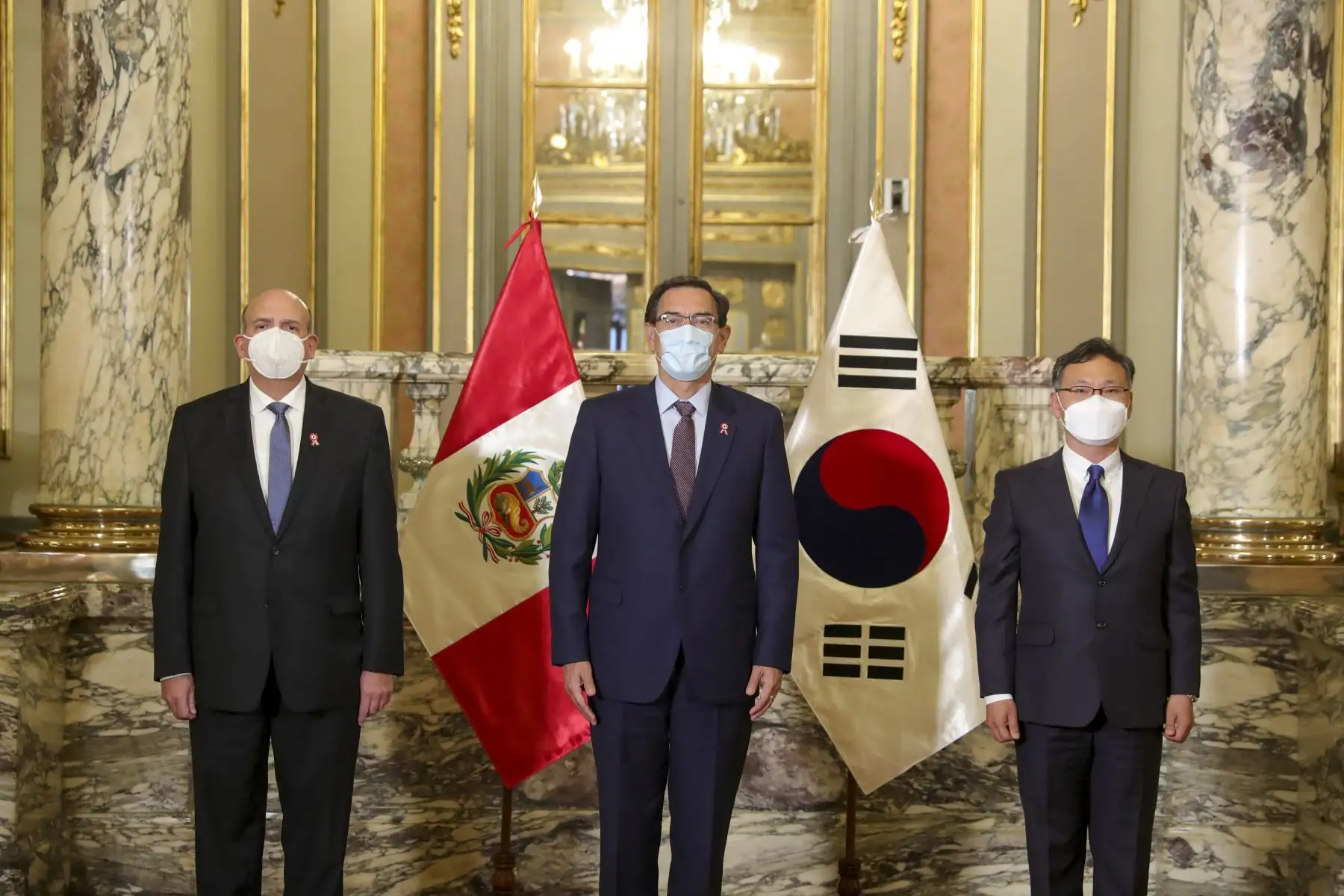 El presidente de la República recibió las cartas credenciales de los embajadores de Corea del Sur.
Foto: ANDINA/Prensa Presidencia