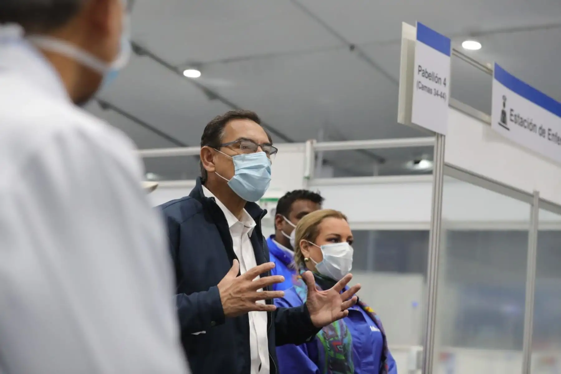 El presidente de la República, Martín Vizcarra, visita e inaugurará la nueva Villa EsSalud San Juan de Lurigancho, destinada para la atención de pacientes Covid-19. .Foto: ANDINA/Prensa Presidencia El presidente de la República, Martín Vizcarra, visita e inaugurará la nueva Villa EsSalud San Juan de Lurigancho, destinada para la atención de pacientes Covid-19. .Foto: ANDINA/Prensa Presidencia
