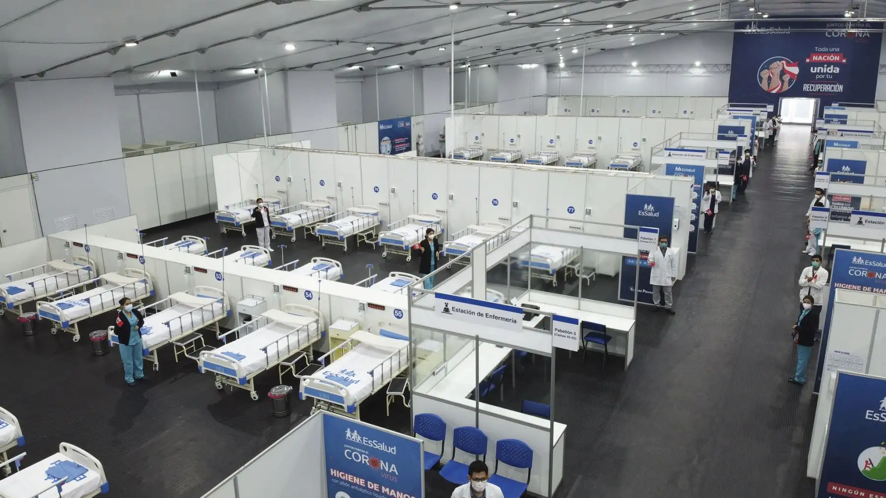 El presidente de la República, Martín Vizcarra, visitó e inauguró la nueva Villa EsSalud San Juan de Lurigancho, destinada para la atención de pacientes Covid-19.
Foto: Presidencia El presidente de la República, Martín Vizcarra, visitó e inauguró la nueva Villa EsSalud San Juan de Lurigancho, destinada para la atención de pacientes Covid-19.
Foto: Presidencia