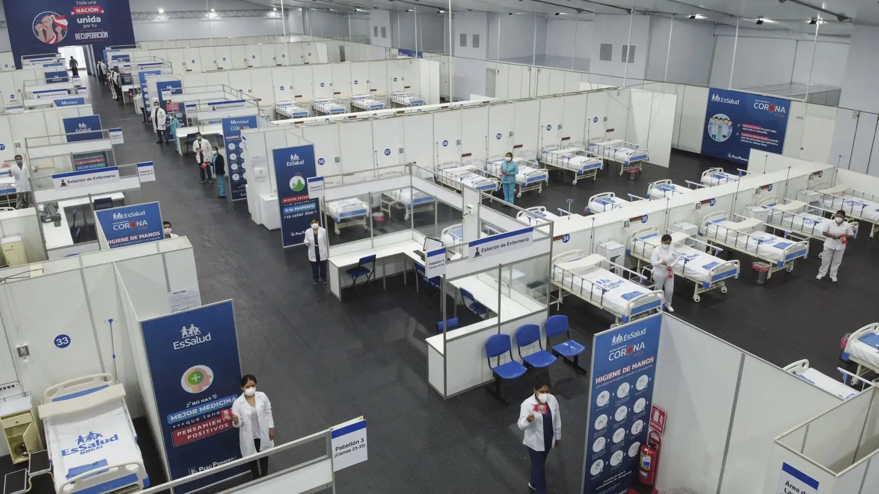 El presidente de la República, Martín Vizcarra, visitó e inauguró la nueva Villa EsSalud San Juan de Lurigancho, destinada para la atención de pacientes Covid-19.
Foto: Presidencia El presidente de la República, Martín Vizcarra, visitó e inauguró la nueva Villa EsSalud San Juan de Lurigancho, destinada para la atención de pacientes Covid-19.
Foto: Presidencia