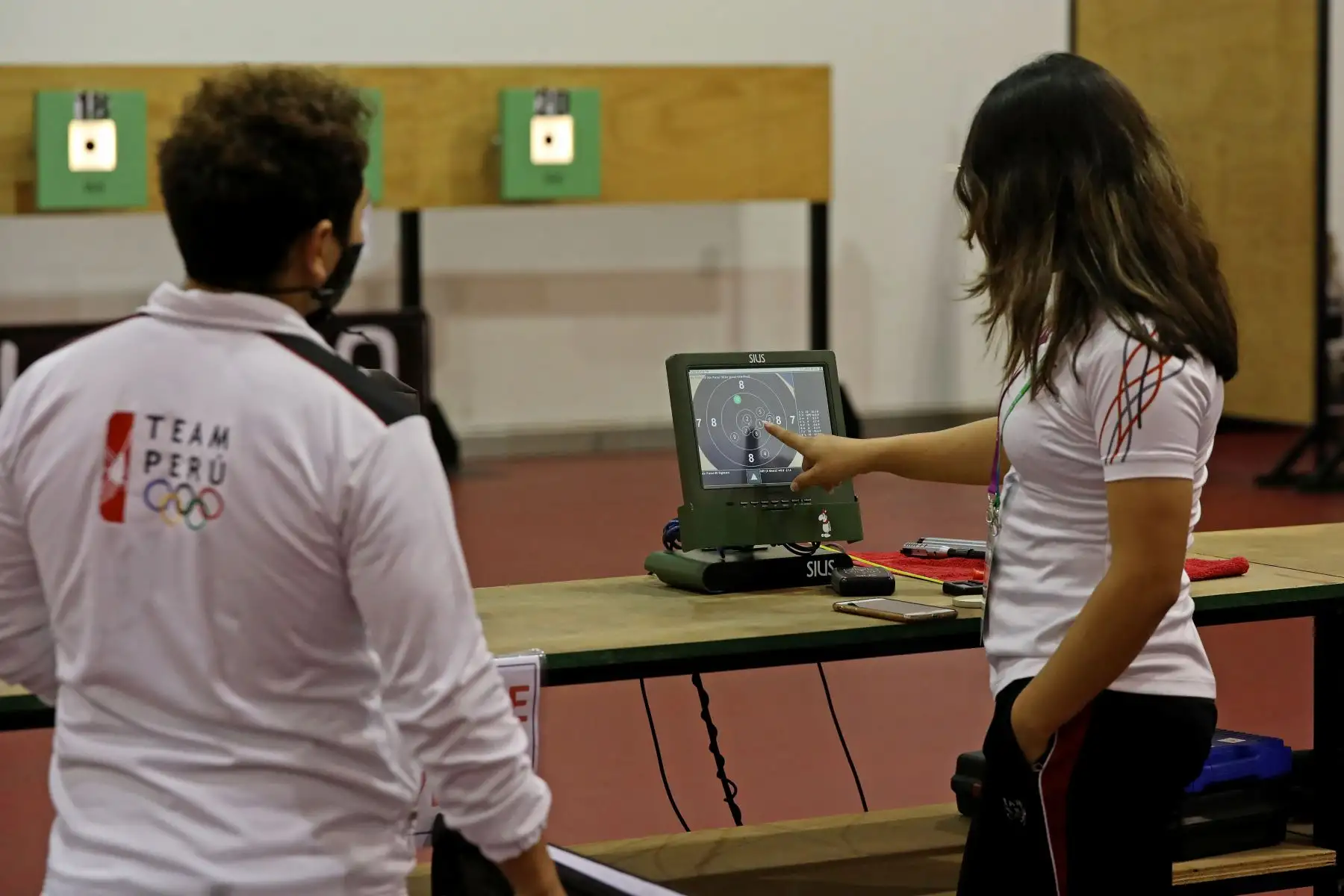 Un nuevo grupo de deportistas calificados de Tiro retornaron a los entrenamientos en la Videna para retomar su preparación con miras a futuras competencias nacionales e internacionales. Foto: ANDINA/Lima 2019