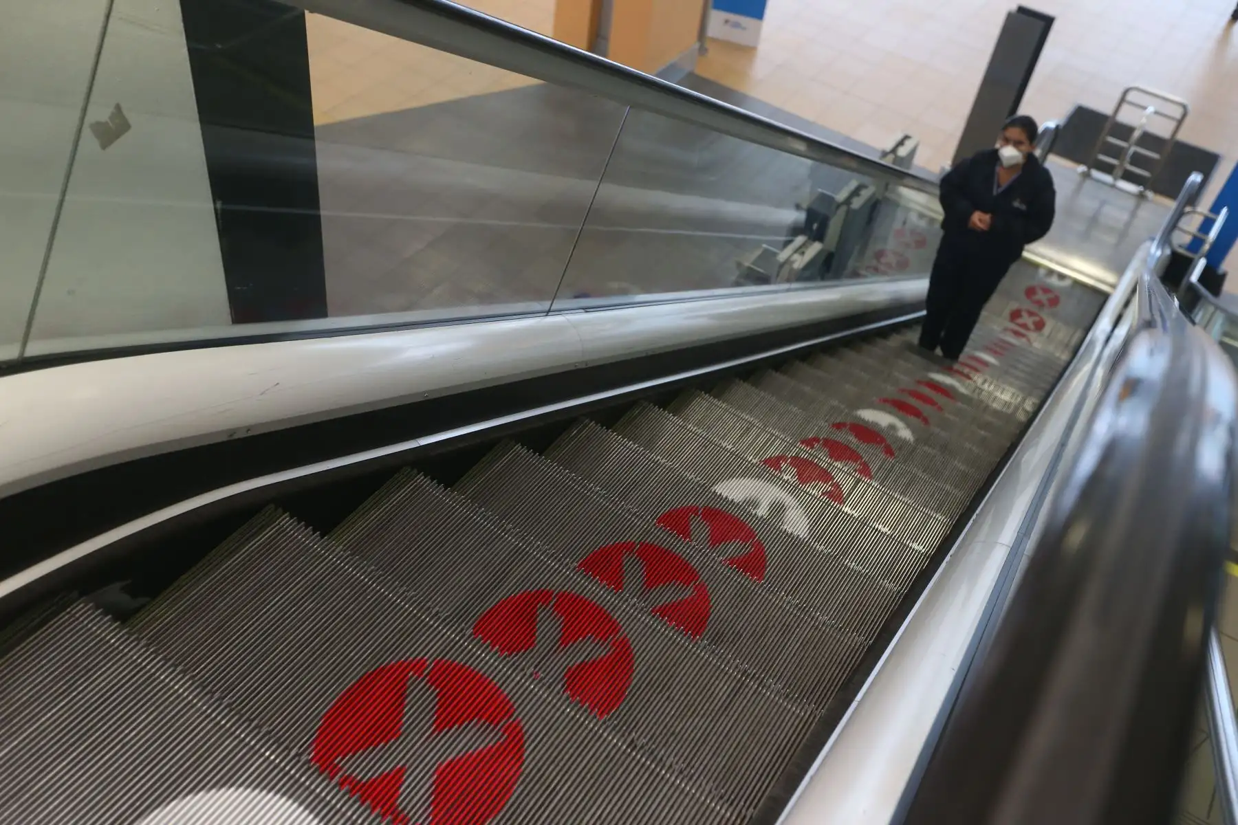Aeropuerto Jorge Chávez abre sus puertas para vuelos nacionales y presenta los protocolos para pasajeros.

Foto: ANDINA/Jhonel Rodríguez