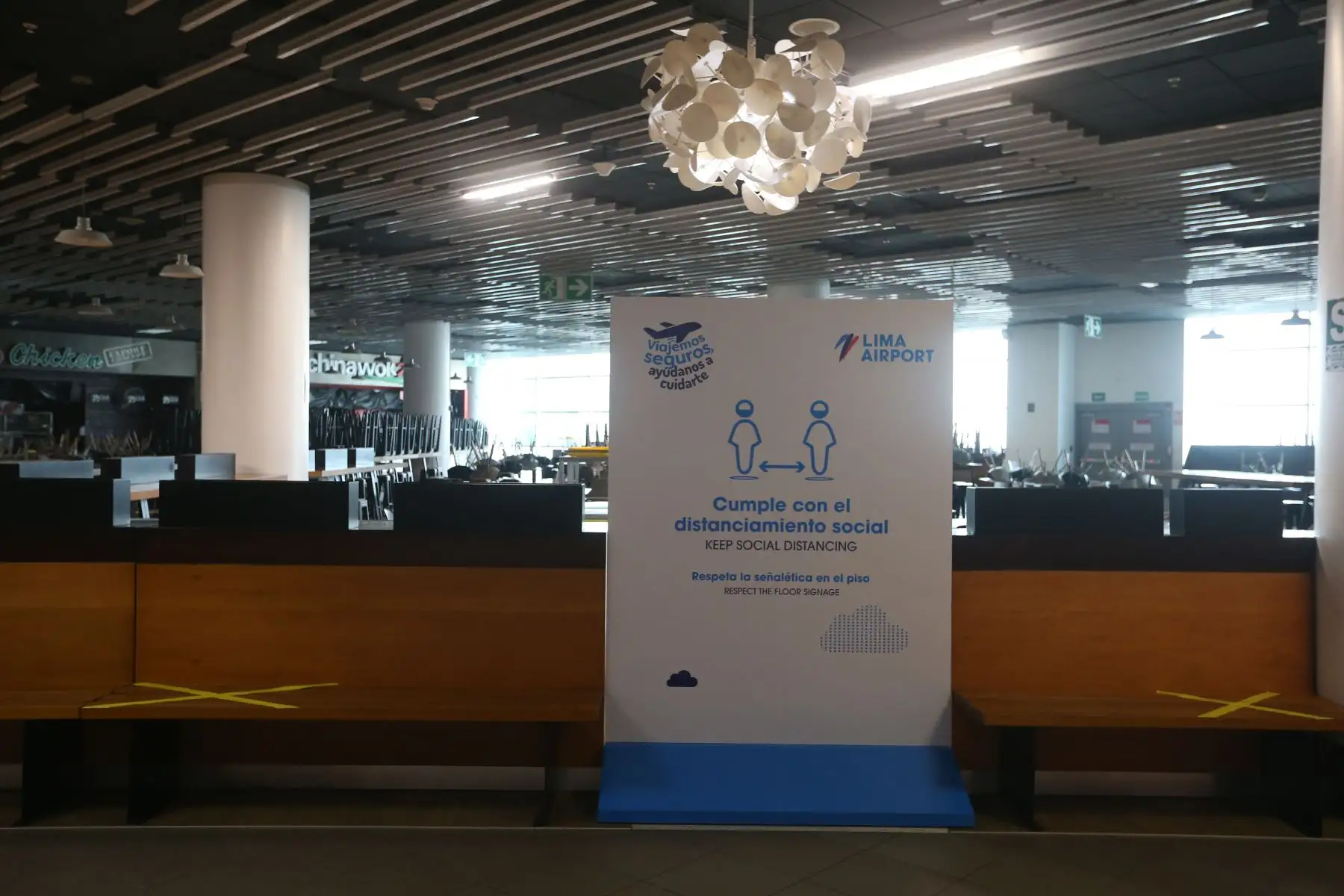 Aeropuerto Jorge Chávez abre sus puertas para vuelos nacionales y presenta los protocolos para pasajeros.

Foto: ANDINA/Jhonel Rodríguez