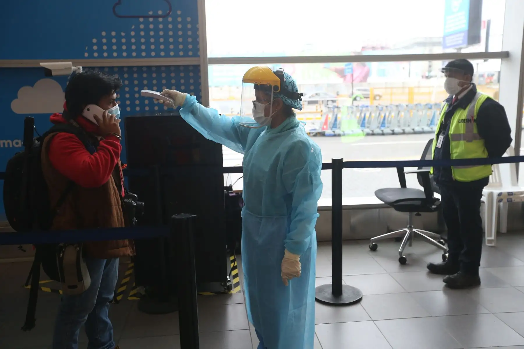 Aeropuerto Jorge Chávez abre sus puertas para vuelos nacionales y presenta los protocolos para pasajeros.

Foto: ANDINA/Jhonel Rodríguez