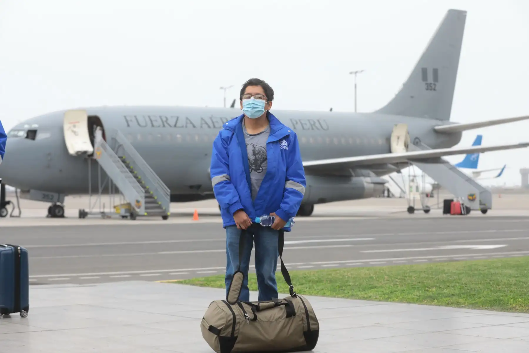 Equipo médico viaja a Piura para continuar lucha contra el Covid-19. Esta vez se sumaron seis profesionales médicos y diez tecnólogos. Además se enviaron 5 mil pruebas rápidas y equipos de bioseguridad. Foto: ANDINA/Essalud