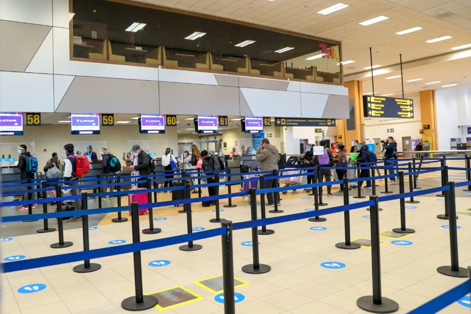 Aeropuerto Jorge Chávez abre sus puertas para vuelos nacionales y presenta los protocolos para pasajeros.