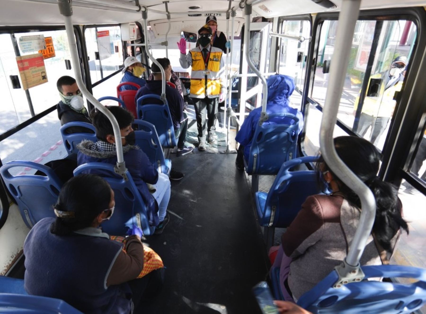 Los buses de transporte urbano de la ciudad de Cusco operarán con el 100 % de sus asientos a partir del lunes 20 de julio, anunció la municipalidad provincial. Foto: ANDINA/difusión.