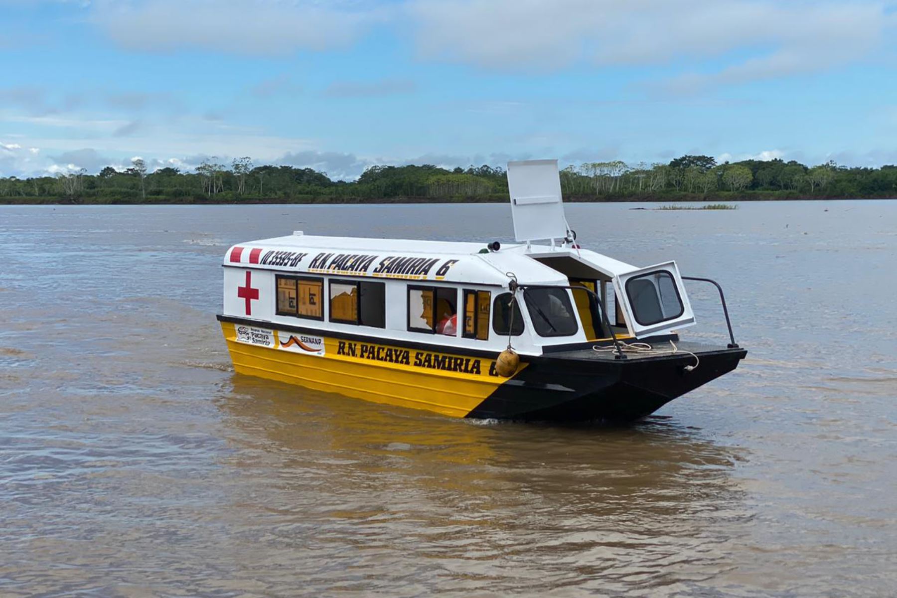 La ambulancia fluvial cuenta con todas las medidas de seguridad para conseguir salvar la vida del personal de Pacaya Samiria en estado crítico. Foto: ANDINA/Difusión