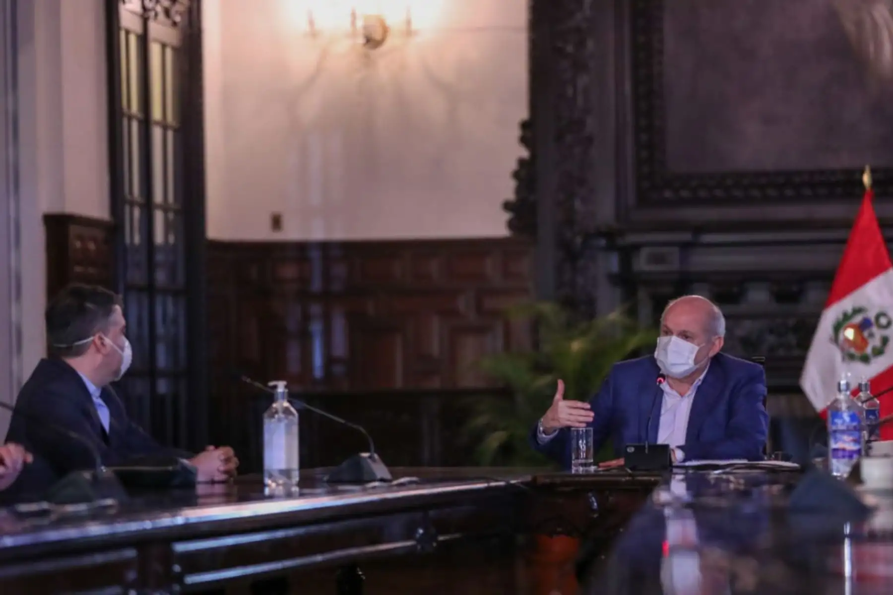 El titular de la PCM,Pedro Cateriano, se reúne con el presidente del Partido Morado, Julio Guzmán, y los congresistas de dicha agrupación Francisco Sagasti, Zenaida Solis, Alberto de Belaunde, Gino Costa, Daniel Olivares, Angélica Palomino y Miguel Gonzales.Foto.ANDINA/PCM El titular de la PCM,Pedro Cateriano, se reúne con el presidente del Partido Morado, Julio Guzmán, y los congresistas de dicha agrupación Francisco Sagasti, Zenaida Solis, Alberto de Belaunde, Gino Costa, Daniel Olivares, Angélica Palomino y Miguel Gonzales.Foto.ANDINA/PCM