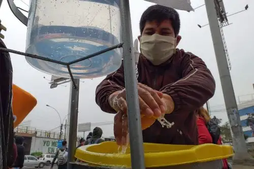 Arequipa: OTASS y Sedapar instalan lavamanos para evitar contagios de covid-19. ANDINA/Difusión