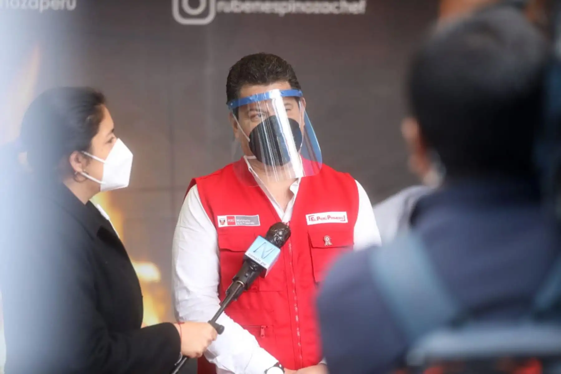 Esta mañana, Produce supervisa la implementación del protocolo sanitario en restaurantes y servicios afines, a propósito del reinicio de atención con aforo del 40%.
Fotos: Produce