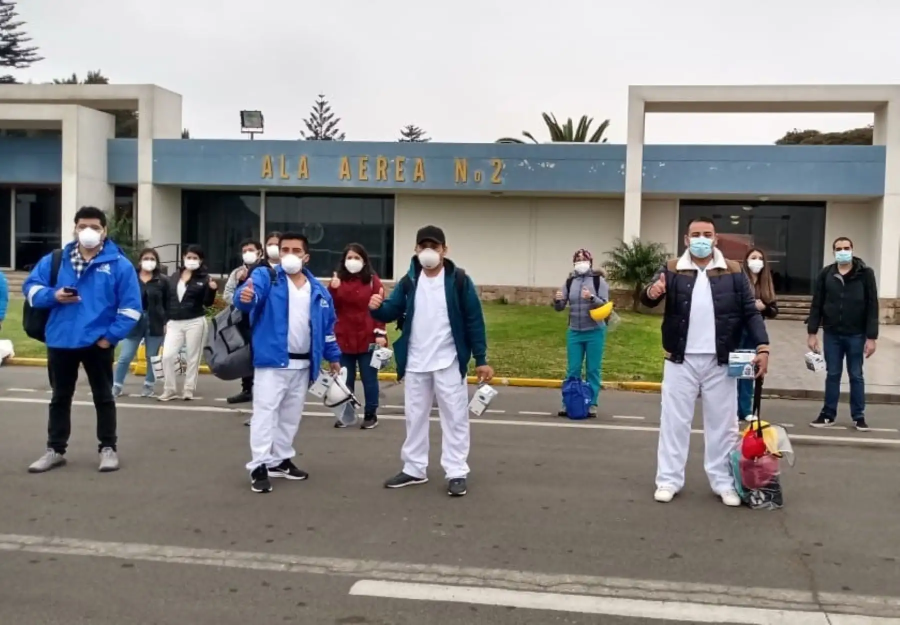 EsSalud es comisionado por el Gobierno para liderar trabajo en Arequipa contra el coronavirus (covid-19) y esta mañana una brigada de profesionales de la salud, encabezada por Fiorella Molinelli, viajó a la Ciudad Blanca. ANDINA/Difusión