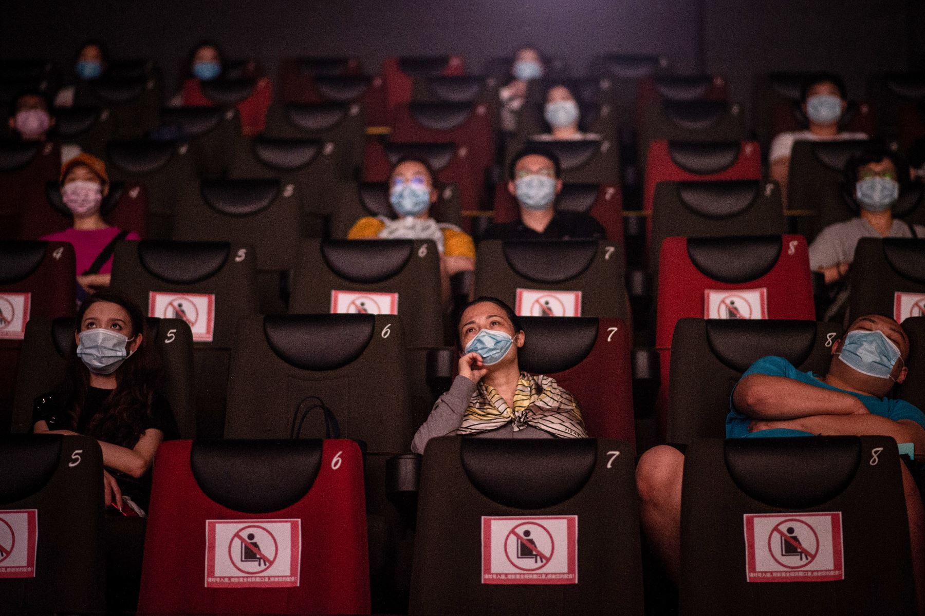 Los 70,000 cines habían sido cerrados a fines de enero para impedir la propagación de la covid-19. Foto: AFP