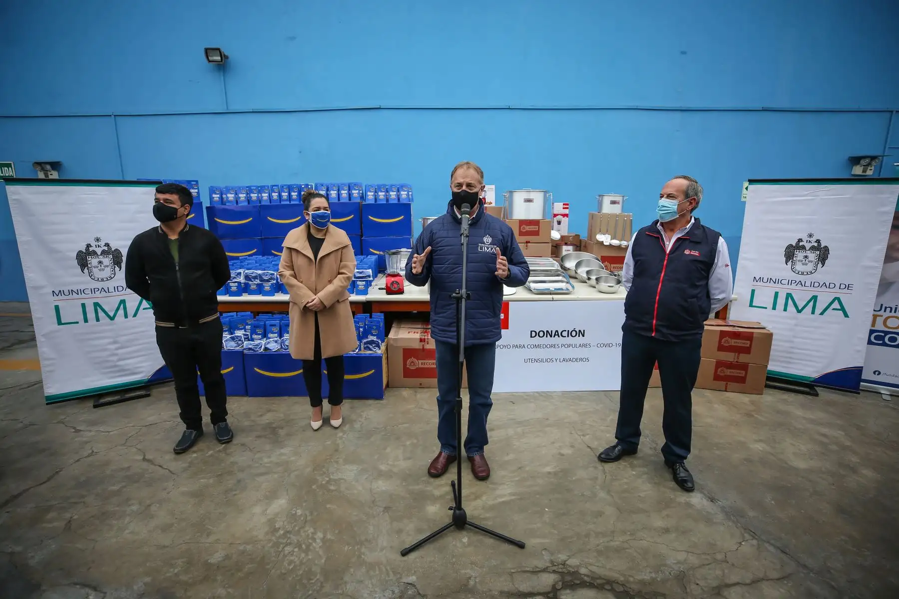 Alcalde de Lima, Jorge Muñoz entrega donaciones a comedores populares en el cercado de Lima.
Foto: ANDINA/Difusión