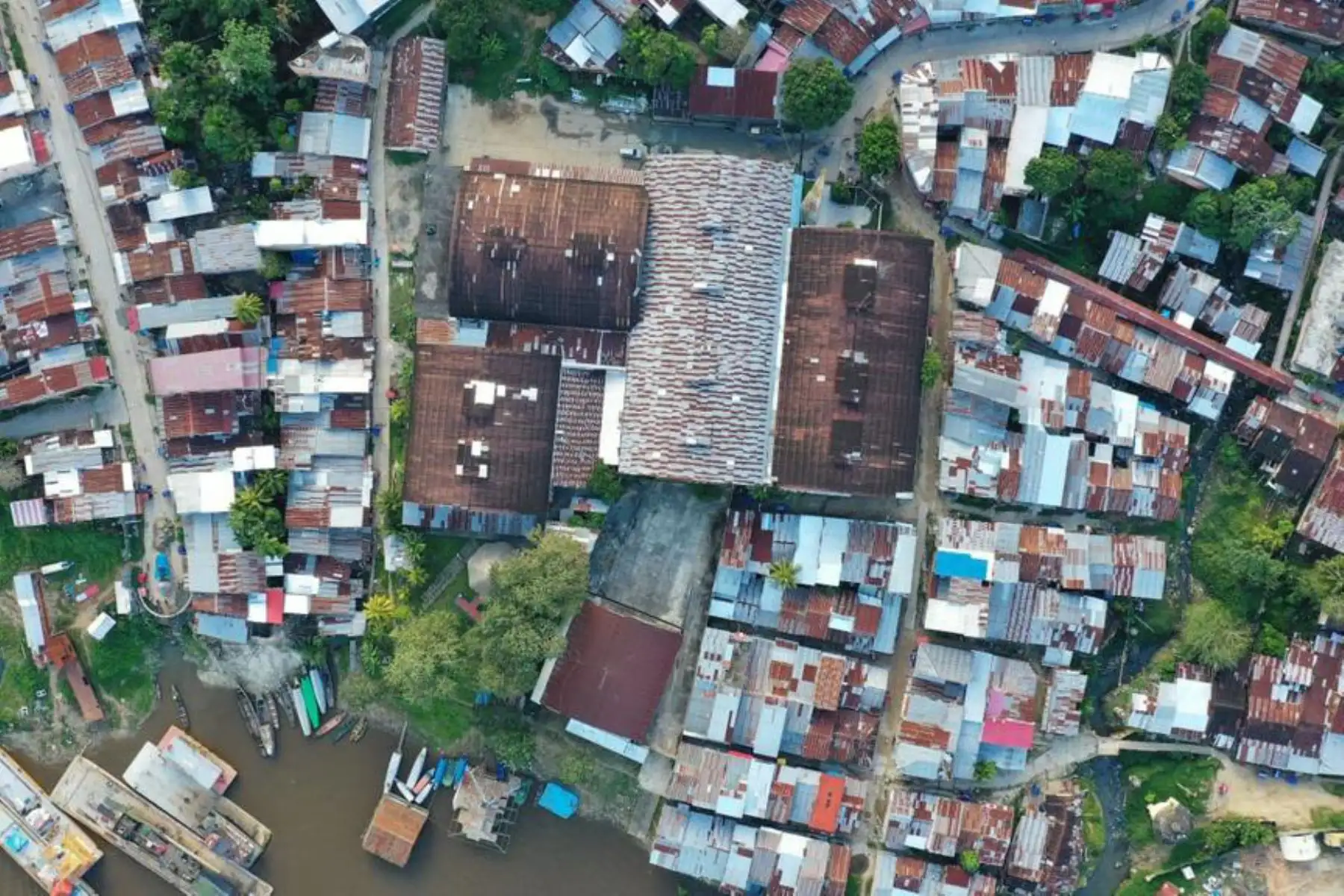Los centros de abastos contarán con protocolos sanitarios para evitar el covid-19 y promueven la formalización de los comerciantes de Belén, Maynas , Punchana, San Juan Bautista y Alto Amazonas.
Foto: Produce