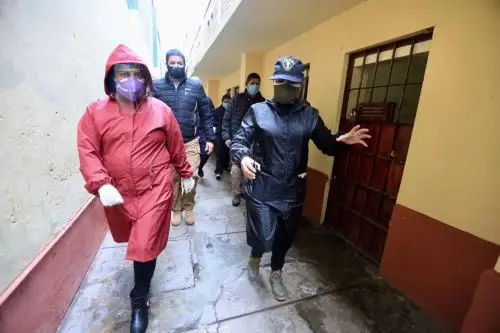 Ministra de Justicia y Derechos Humanos, Ana Neyra realiza visita inopinada al penal de mujeres de Chorrillos a fin de supervisar las acciones de prevención y tratamiento de los casos de covid-19 en este establecimiento. Foto: ANDINA/Difusión