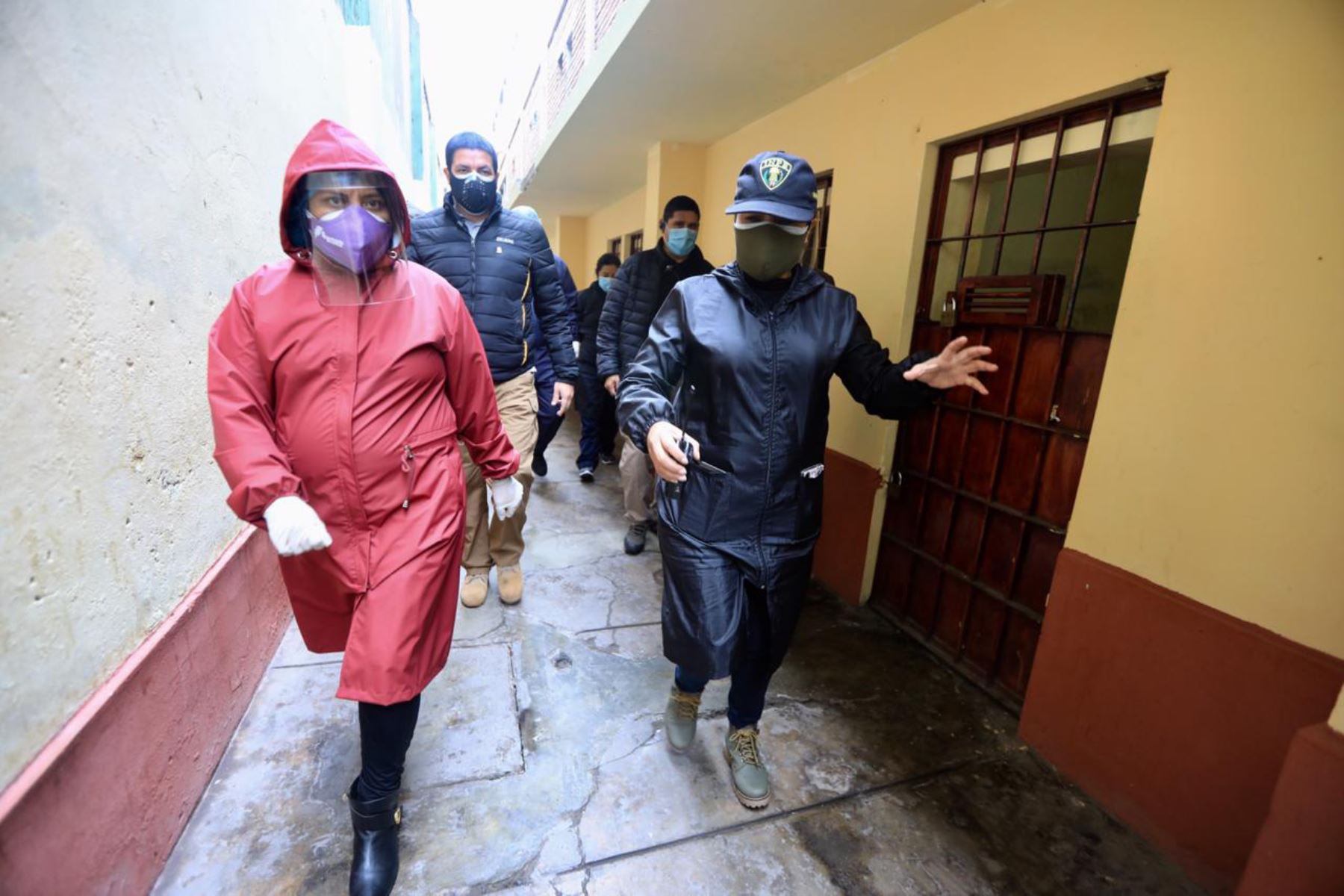 Ministra de Justicia y Derechos Humanos, Ana Neyra realiza visita inopinada al penal de mujeres de Chorrillos a fin de supervisar las acciones de prevención y tratamiento de los casos de covid-19 en este establecimiento. Foto: ANDINA/Difusión
