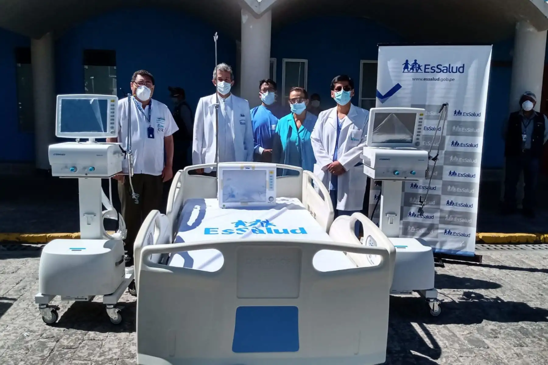 Essalud designa 20 nuevas camas UCI a hospital Seguín Escobedo de Arequipa para fortalecer el primer nivel de atención de pacientes covid-19 tanto asegurados como no asegurados.
Foto: Essalud