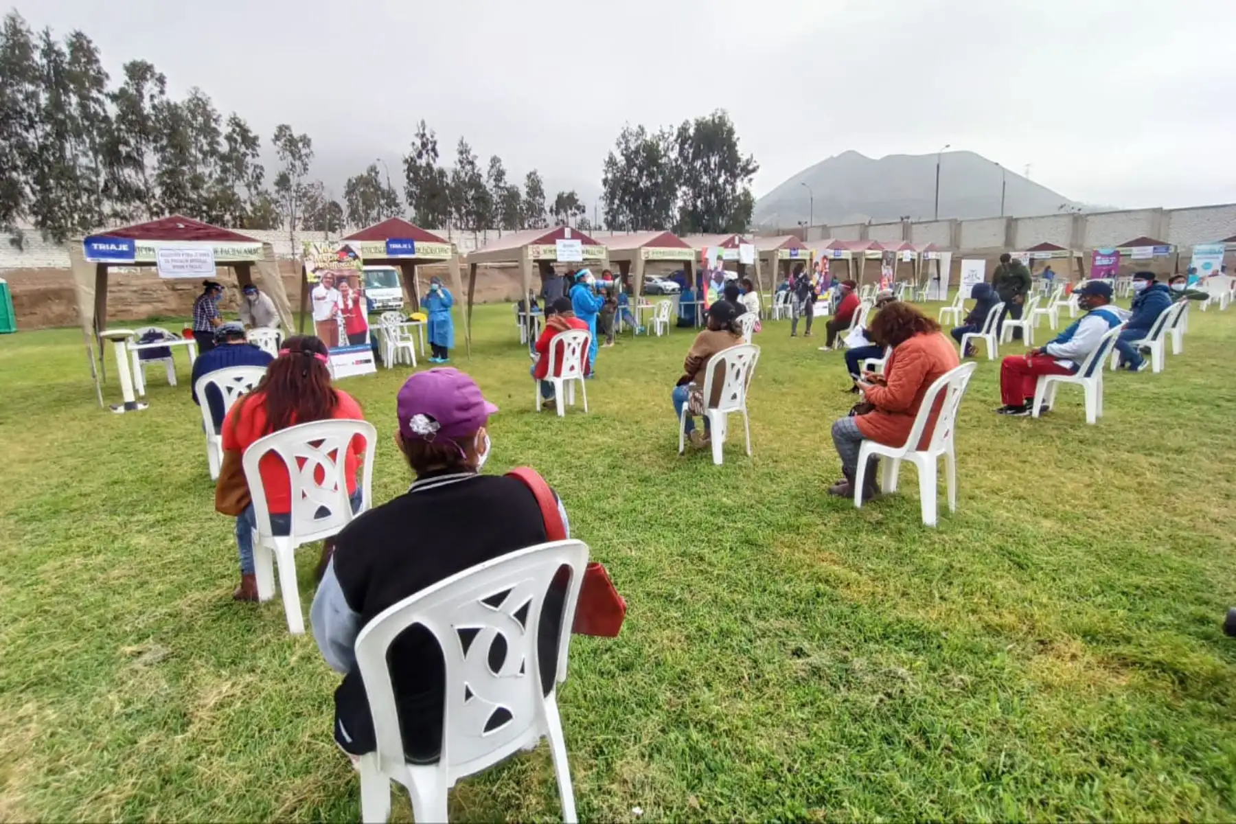 Equipos del Minsa brindaron atención integral de salud a más de 500 personas del centro poblado de Manchay Alto, en Pachacámac, como parte de las acciones por la Semana de Oro de las Enfermedades No Transmisibles.
Foto: Minsa