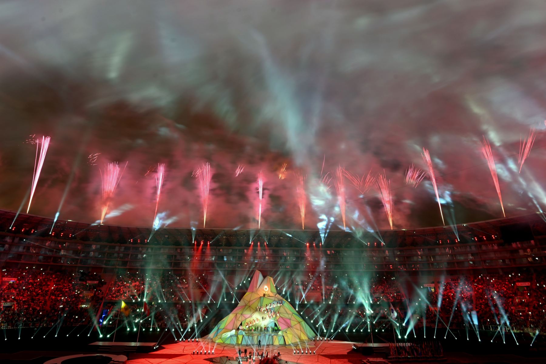 Vista general de la ceremonia de apertura de los Juegos Panamericanos de Lima 2019 en el Estadio Nacional de Lima.
Foto: AFP