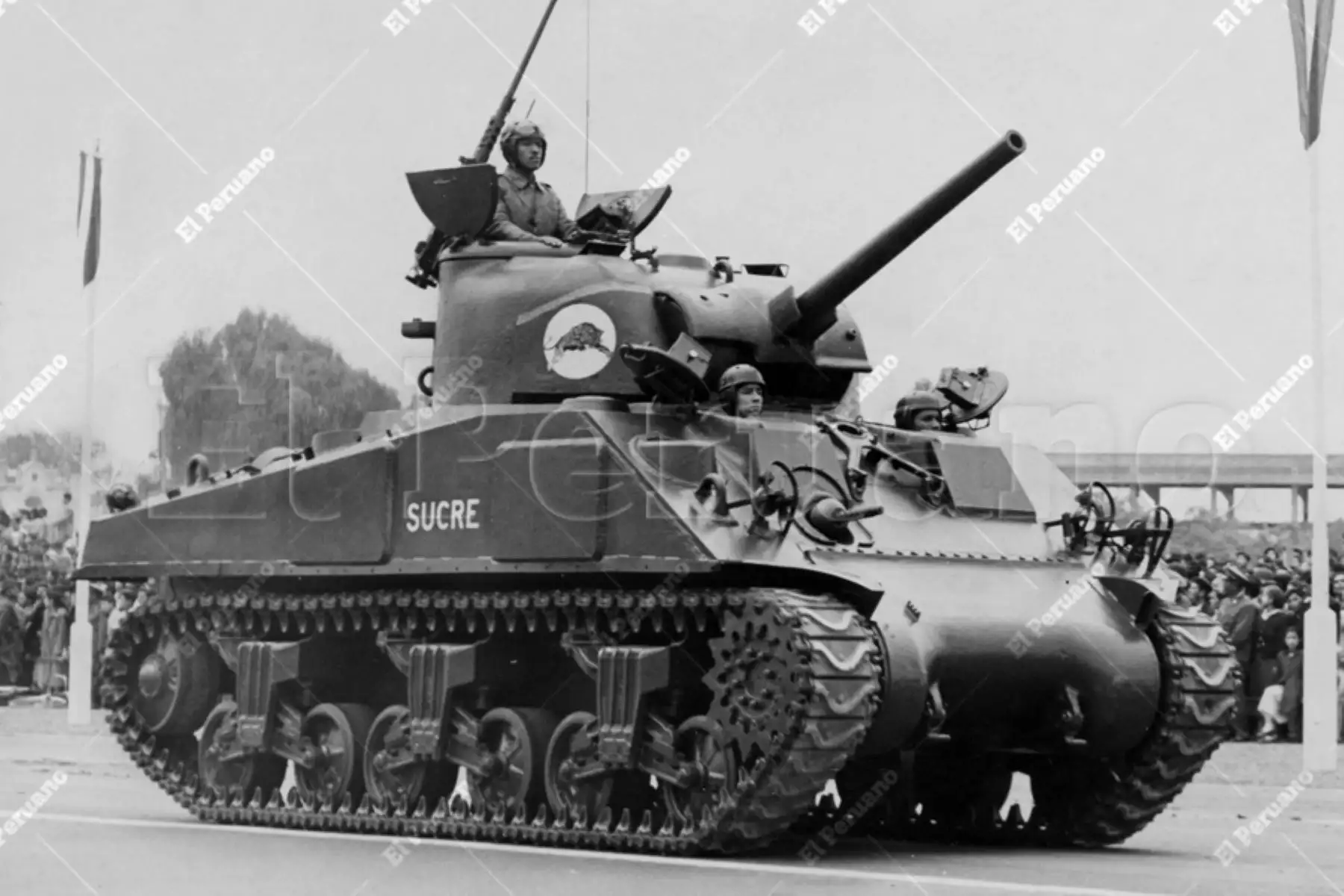 Uno de los modernos tanques que participaron en el Desfile y Parada Militar del Campo de Marte 29 de julio 1952. Foto: Archivo Histórico de El Peruano