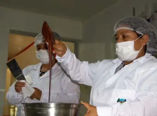 Con el apoyo de Devida, productoras cacaoteras de Tocache, San Martín, innovan con productos en el Salón del Cacao y Chocolate Virtual 2020.