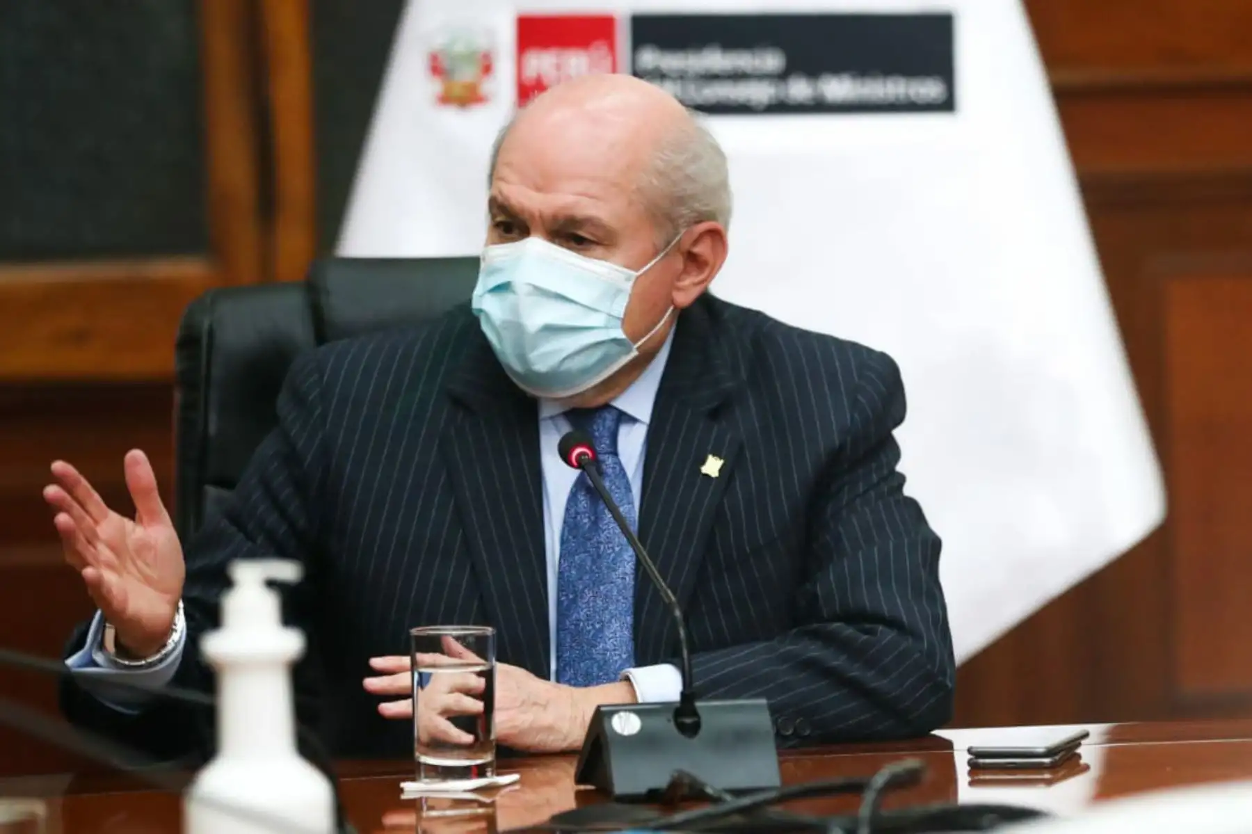 El presidente del Consejo de Ministros, Pedro Cateriano  y los titulares  de Economía y Trabajo se reúnen  con los  representantes de la CONFIEP y Capeco en el marco del diálogo que sostiene con diversos gremios y sectores representativos del país.
Foto: PCM