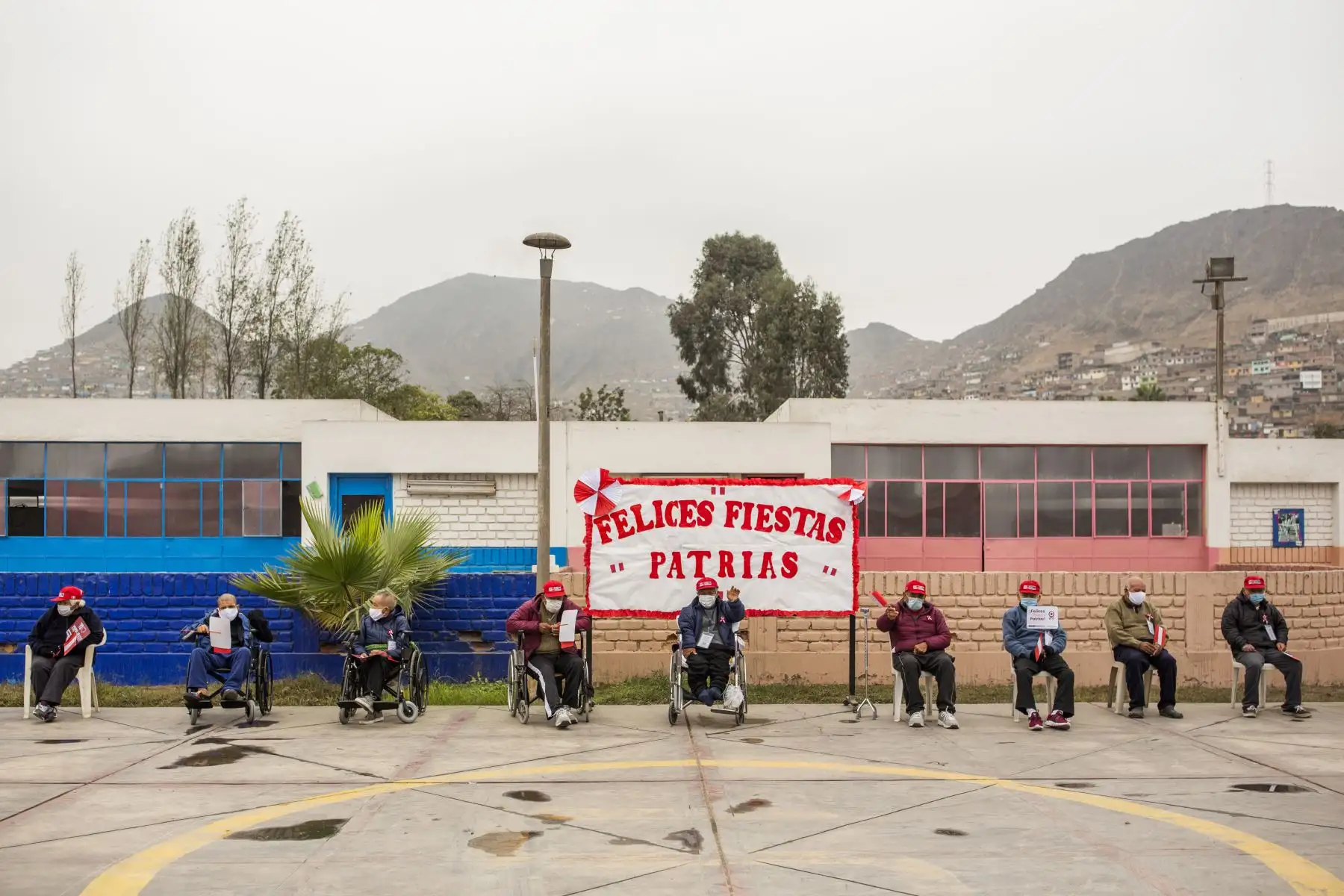 Adultos mayores participan de las actividades por Fiestas Patrias en el refugio Rosa de Lima. PRESIDENCIA PERÚ / Leslie Searles.
