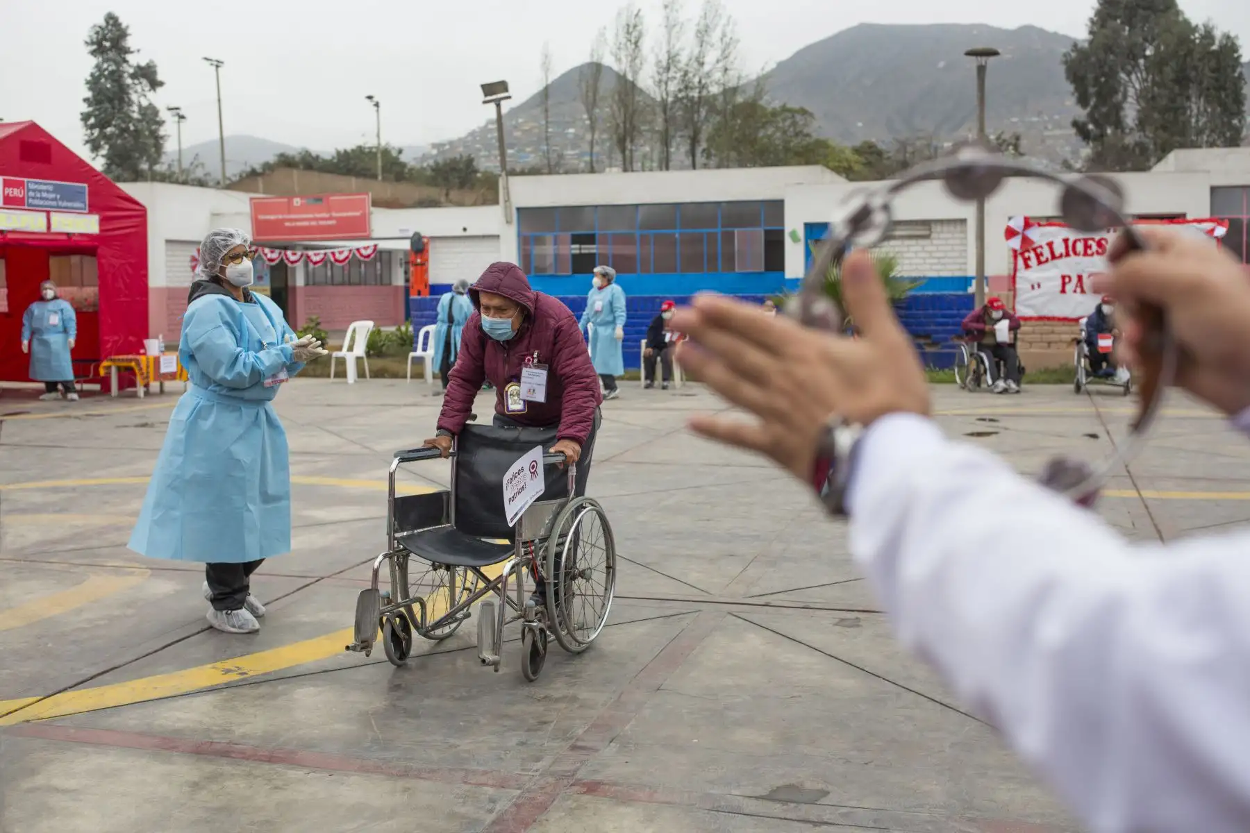 Adultos mayores participan de las actividades por Fiestas Patrias en el refugio Rosa de Lima.Foto:ANDINA/Prensa Presidencia