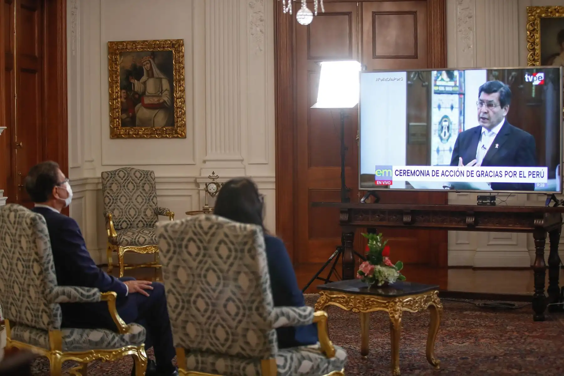 Desde Palacio de Gobierno, el Mandatario junto a su esposa, la primera dama, Maribel Díaz, asisten de manera remota a esta reunión organizada por el Concilio Nacional Evangélico del Perú (Conep) y la Unión de Iglesias Cristianas Evangélicas del Perú (Unicep). 

Foto:ANDINA/Prensa Presidencia
