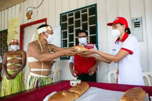 Titular del Midis, Patricia Donayre, supervisó la entrega de alimentos del programa Qali Warma para pobladores vulnerables de Requena, en la región Loreto. ANDINA/Difusión