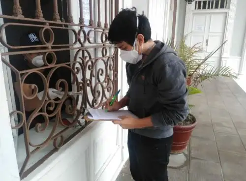 Niños y jóvenes, previo registro, pueden solicitar libros para llevar a casa en el distrito de Barranco.